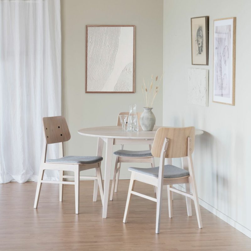 Rowico Home Filippa jatkettava ruokapöytä pyöreä  Ø120-165 cm valkoöljytty tammi