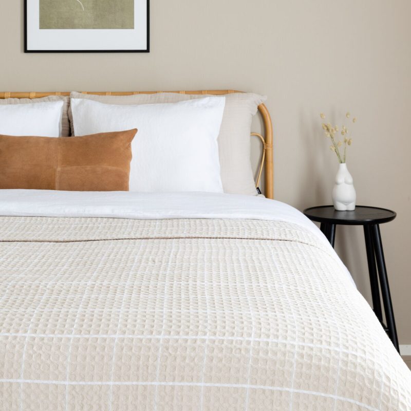 Ruutu päiväpeitto 160x260 cm hiekka/valkoinen